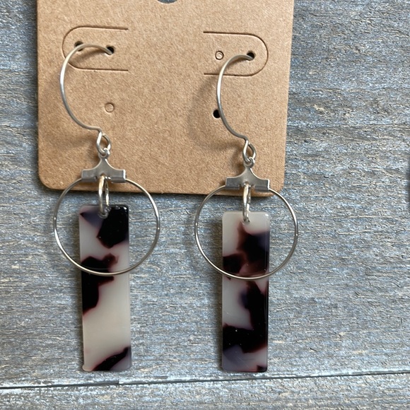 Handmade, Sterling silver tortoise shell earrings - Picture 2 of 3